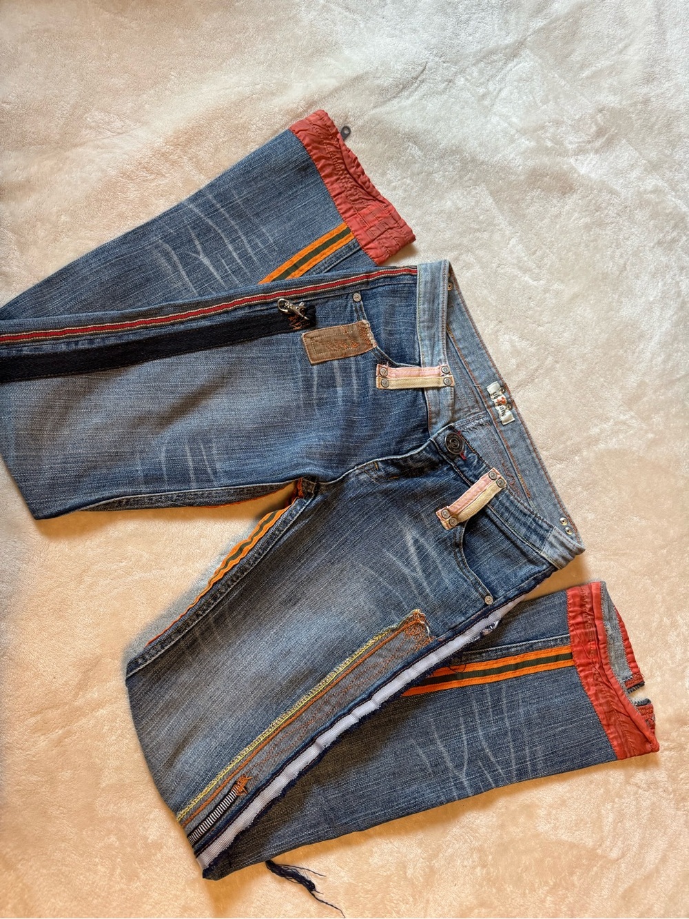 Women’s y2k low rise jeans